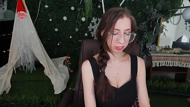 CareyJonas online show from December 19, 1:57 pm