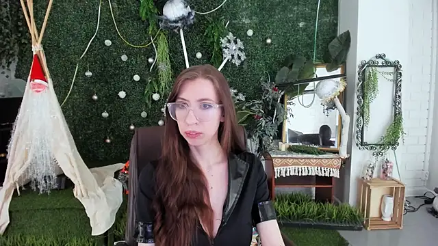 CareyJonas online show from February 6, 5:42 pm