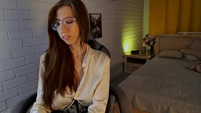 CareyJonas online show from April 13, 5:17 pm