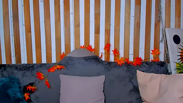 Lori Williams online show from November 21, 12:53 am