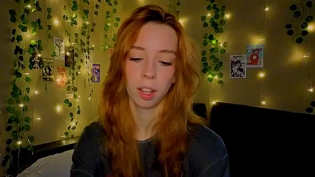 Lori Williams online show from March 24, 2:44 am