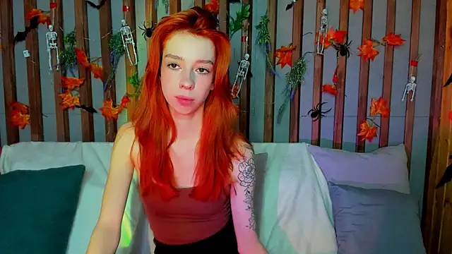 Lori Williams online show from November 1, 1:01 am