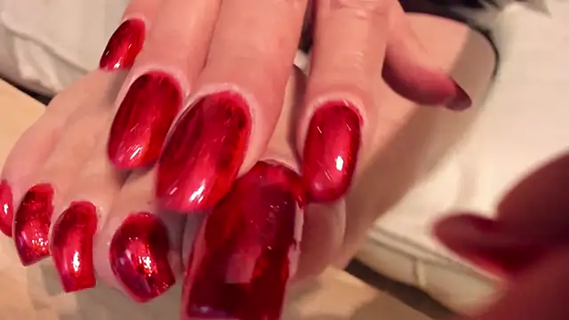 MadameCrowford online show from February 6, 12:01 pm