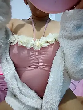 airamoon online show from October 25, 1:16 am