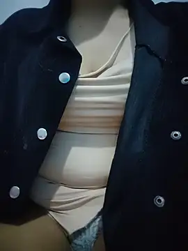 airamoon online show from November 15, 2:59 am