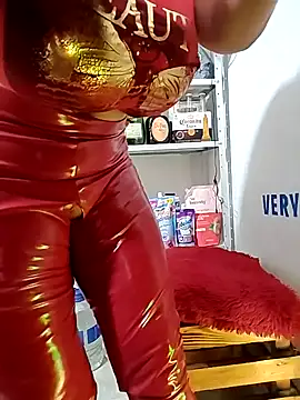 Snapshot of AlexxiaaMat chatting on November 22, 1:21 pm AlexxiaaMat online show from November 22, 1:21 pm