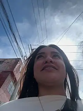 sweet artemiis online show from March 7, 7:08 pm