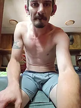 Snapshot of mike42088 chatting on June 15, 3:34 pm mike42088 online show from June 15, 3:34 pm