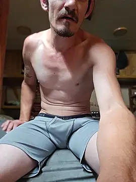 Snapshot of mike42088 chatting on July 12, 8:26 am mike42088 online show from July 12, 8:26 am
