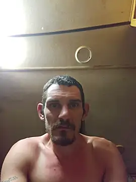 Snapshot of mike42088 chatting on June 14, 6:14 am mike42088 online show from June 14, 6:14 am