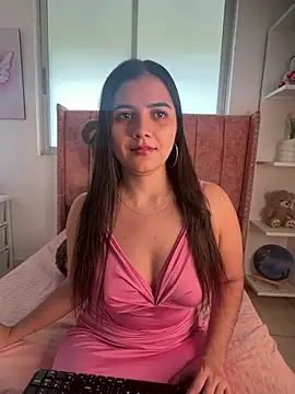 salomecute21 online show from May 28, 11:49 am