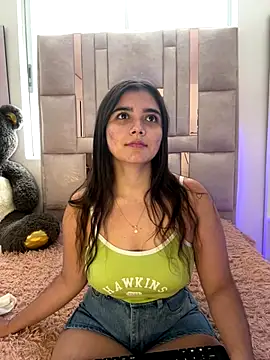 salomecute21 online show from September 17, 1:24 pm