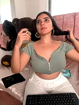 salomecute21 online show from October 29, 12:04 pm