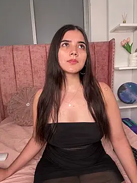 salomecute21 online show from February 23, 11:00 am