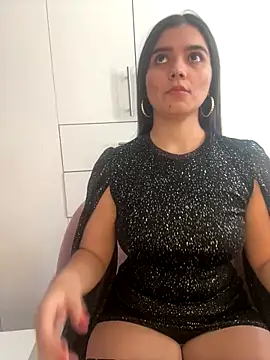 salomecute21 online show from September 30, 1:39 pm