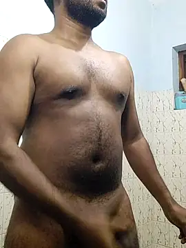 Snapshot of hornywildman123 chatting on May 7, 6:33 pm hornywildman123 online show from May 7, 6:33 pm