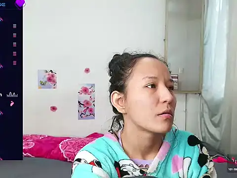 Natzu Choi online show from April 1, 10:28 pm