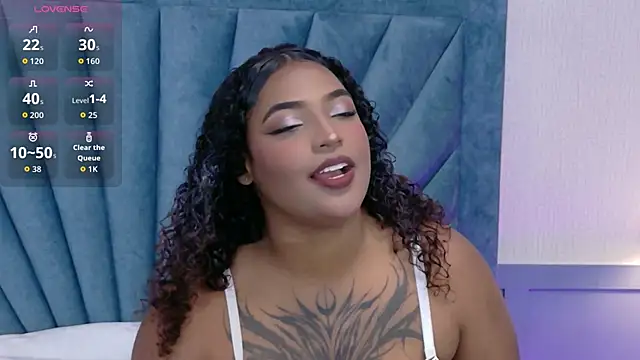 Snapshot of Cristal-Jonnes chatting on November 21, 3:05 am Cristal-Jonnes online show from November 21, 3:05 am