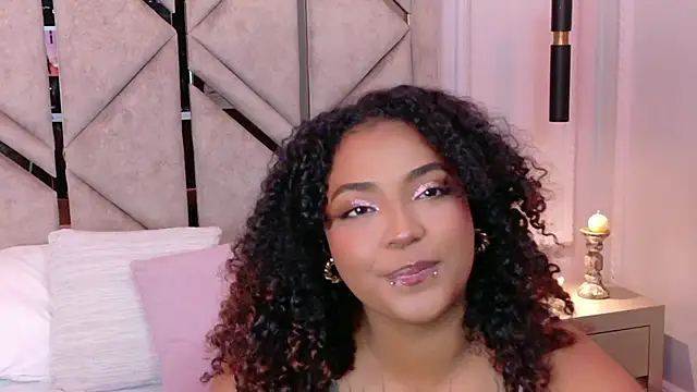 Cristal-Jonnes online show from March 17, 3:53 am