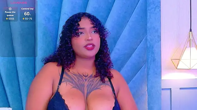 Snapshot of Cristal-Jonnes chatting on September 23, 3:02 am Cristal-Jonnes online show from September 23, 3:02 am