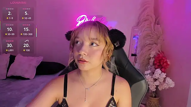 JuliethMoss online show from February 19, 9:34 pm