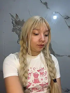 JuliethMoss online show from April 4, 7:53 pm