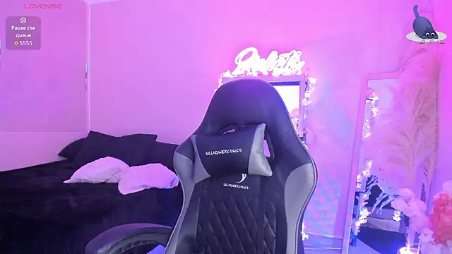 JuliethMoss online show from February 10, 9:14 pm