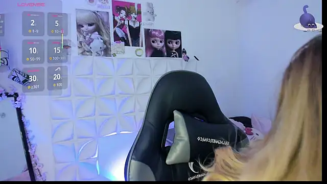 JuliethMoss online show from December 22, 8:42 pm