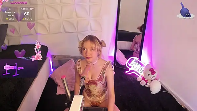 JuliethMoss online show from September 9, 7:45 pm