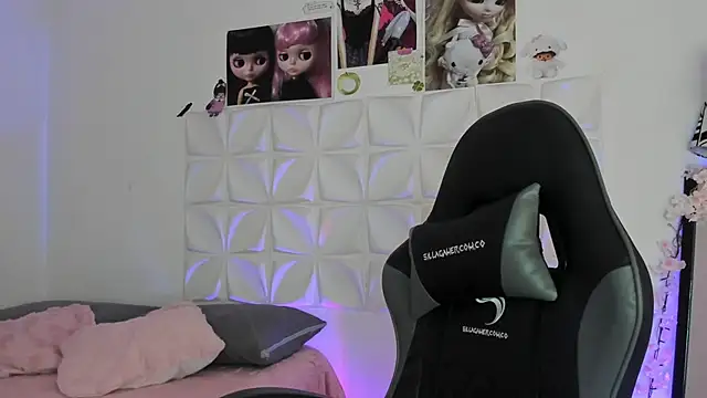 JuliethMoss online show from November 24, 9:37 pm