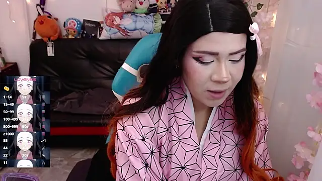 jadedelux  online show from March 24, 7:25 pm