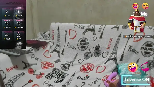 Snapshot of ivy_moon05 chatting on June 15, 2:39 pm ivy moon05 online show from June 15, 2:39 pm