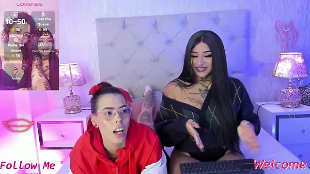 Pamelamiler   online show from April 13, 11:20 pm