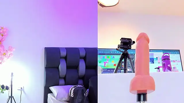 Snapshot of maily_zanss chatting on January 16, 7:40 pm maily zanss online show from January 16, 7:40 pm