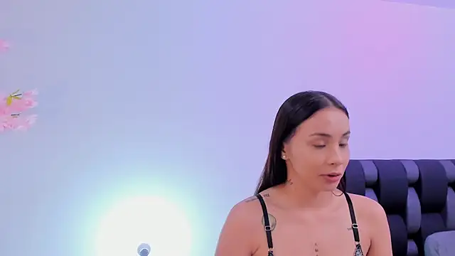 maily zanss online show from April 9, 7:53 pm