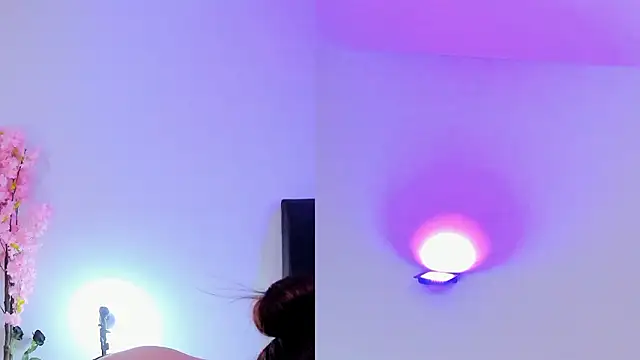 Snapshot of maily_zanss chatting on February 1, 7:56 pm maily zanss online show from February 1, 7:56 pm