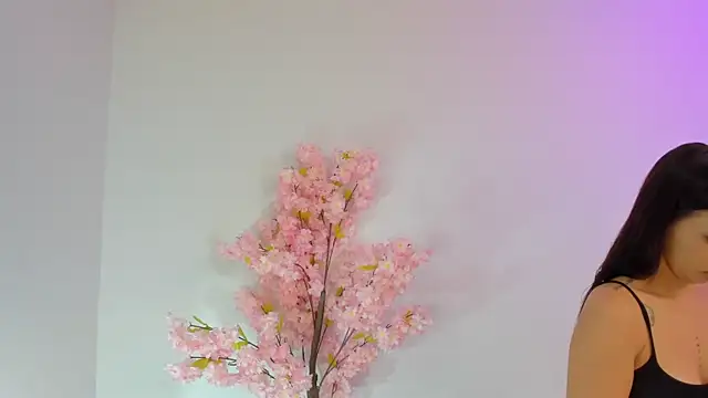 maily zanss online show from April 2, 7:53 pm