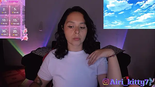 lila kitty81 online show from February 13, 8:53 pm