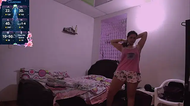 lila kitty81 online show from December 4, 5:23 pm