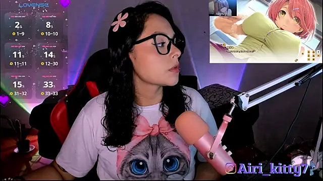 lila kitty81 online show from April 3, 8:04 pm