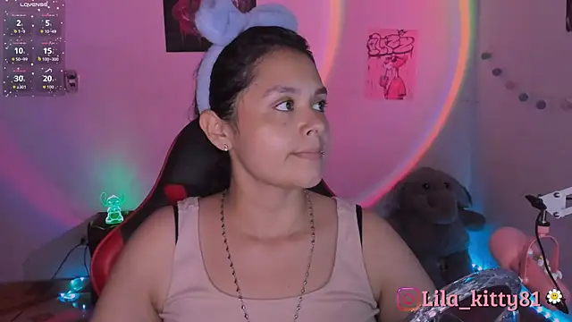 lila kitty81 online show from September 12, 8:19 pm