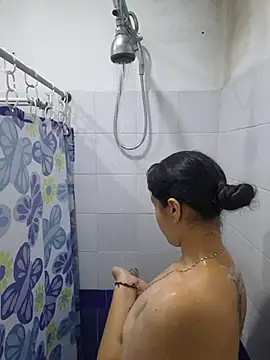 lila kitty81 online show from November 8, 5:49 pm