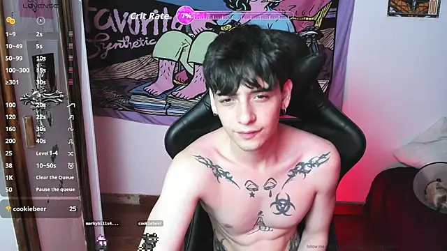 Snapshot of sai_l01 chatting on January 6, 12:14 am sai l01 online show from January 6, 12:14 am