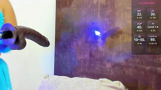 Snapshot of pocahontas_lantina chatting on September 21, 3:33 am pocahontas lantina online show from September 21, 3:33 am