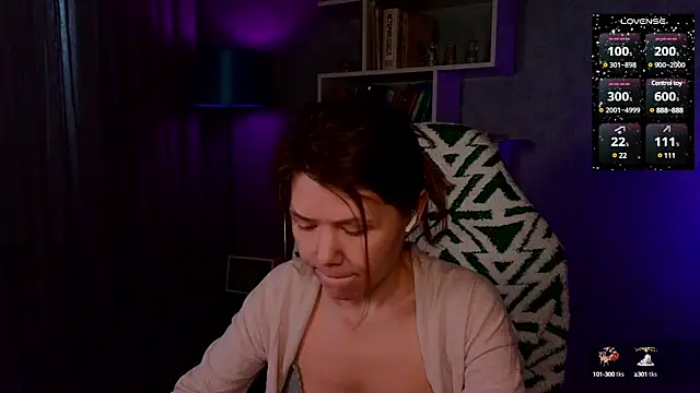 MyLittleGali online show from January 28, 9:30 am