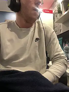 Sexaddict05 online show from April 8, 10:44 pm