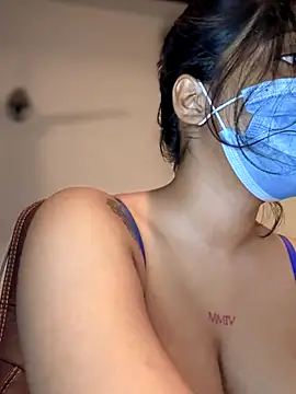 Snapshot of Saza_lklx chatting on October 19, 5:37 pm Saza lklx online show from October 19, 5:37 pm