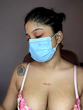 Snapshot of Saza_lklx chatting on November 9, 6:17 am Saza lklx online show from November 9, 6:17 am