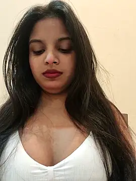 Maahhii 2 online show from December 2, 8:43 pm