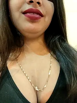 Maahhii 2 online show from November 3, 6:55 pm